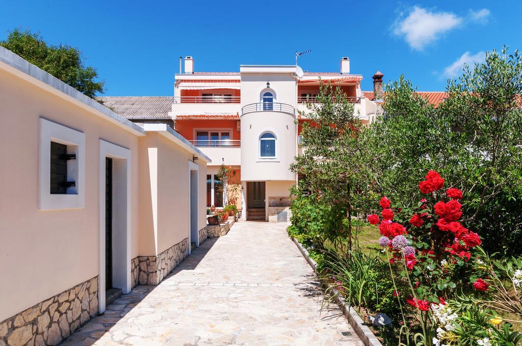 Apartments Jadranka Privlaka  Exterior photo